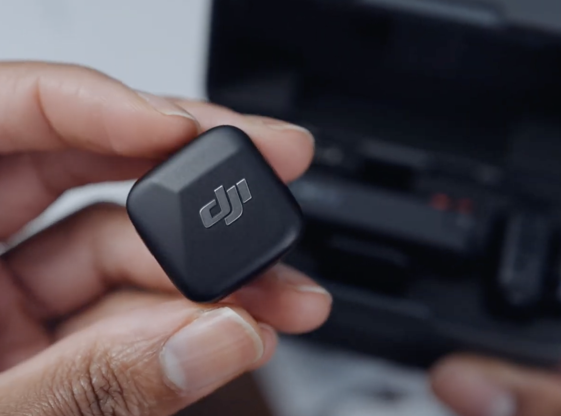 DJI MIC MINI Review: Comparing with DJI mic 2